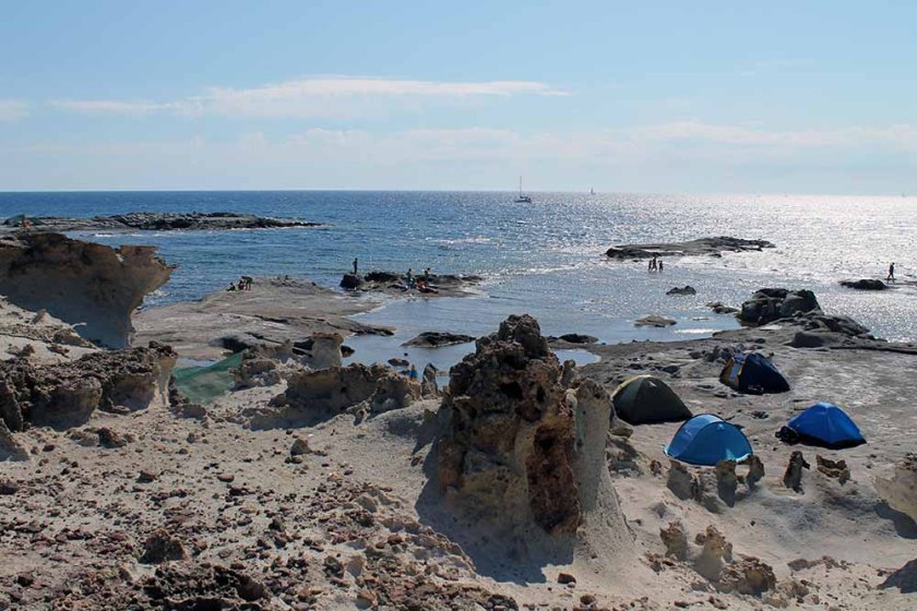 Badepause am Weg von Alghero nach Bosa... Mondlandung?