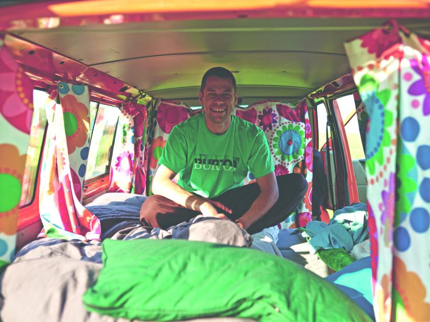 Surdham im Bus on Kochtour