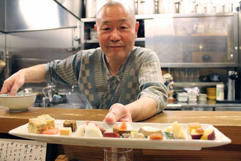 Vorspeise in einem Soba-Lokal