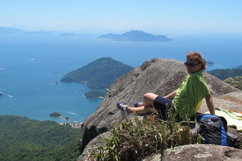 von der Hängematte direkt auf den Berg @Ilha Grande
