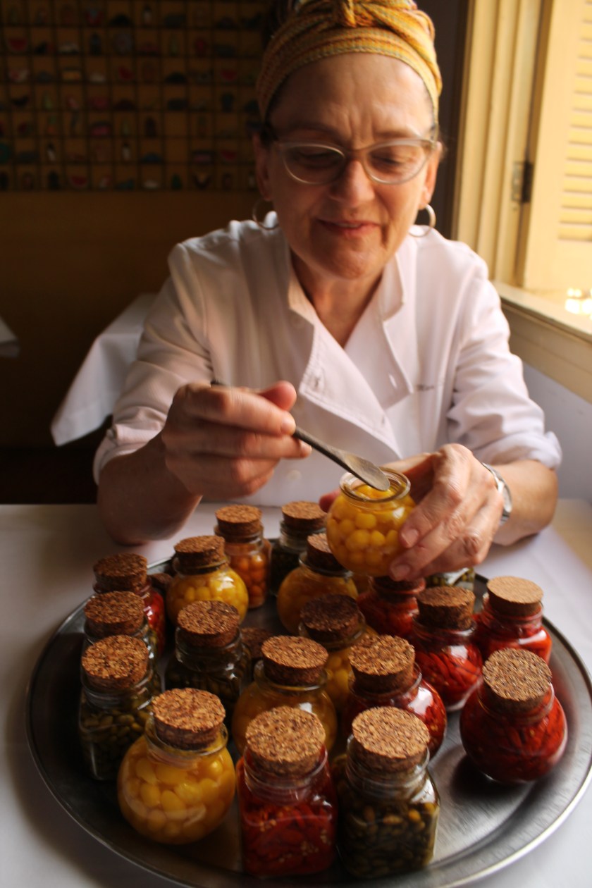 Mara Salles erklärt mir die Welt des brasilianischen Chilis