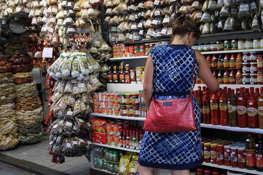 Einkaufen am Markt vor dem Kochkurs