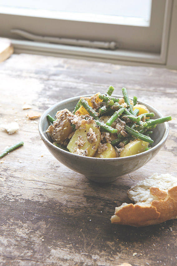 Kartoffeln Bohnen Sardinen © Simon Wheeler, AT Verlag / www.at-verlag.ch