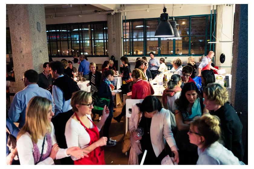 Topfenstrudel warm von Mama an der Bar kredenzt