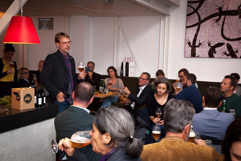 Braumeister Axel Kiesbye bei der Eröffnung